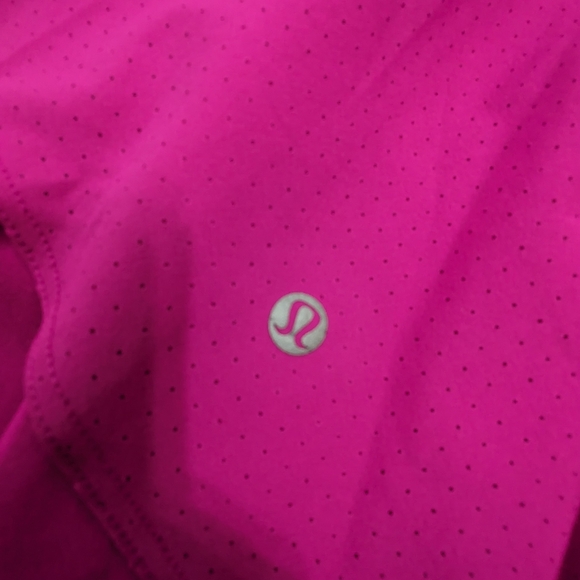 NWT! Lululemon Court Rival Perforated High Rise Skirt *Long In Fushia Size 2 - Picture 12 of 13